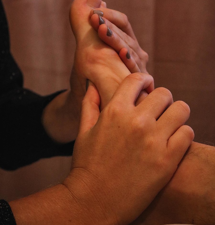 Prise en soins, réflexothérapie : massage pied
